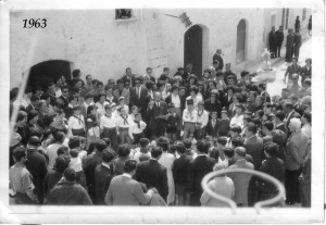 1963 Caramelles a la plaça